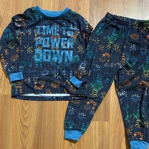 ✨8/$10. George. Robot Pajama Set. 3T